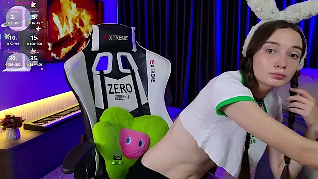 Snapshot of AnnyShore chatting on February 23, 2026, 11:57 pm AnnyShore online show from February 23, 2026, 11:57 pm