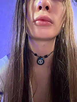 Snapshot of AnnyShore chatting on June 3, 2026, 12:02 am AnnyShore online show from June 3, 2026, 12:02 am