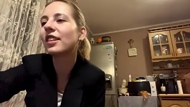 CharmingBlonde online show from March 15, 2026, 6:25 pm