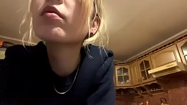 CharmingBlonde online show from March 19, 2026, 6:23 pm