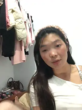 Snapshot of cuty_lusy chatting on May 24, 2026, 5:34 am cuty lusy online show from May 24, 2026, 5:34 am