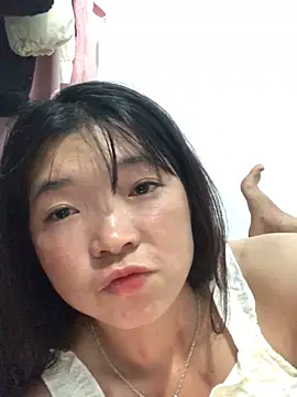 Snapshot of cuty_lusy chatting on June 3, 2026, 2:33 pm cuty lusy online show from June 3, 2026, 2:33 pm