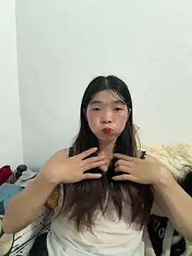 Snapshot of cuty_lusy chatting on July 29, 2026, 12:47 pm cuty lusy online show from July 29, 2026, 12:47 pm