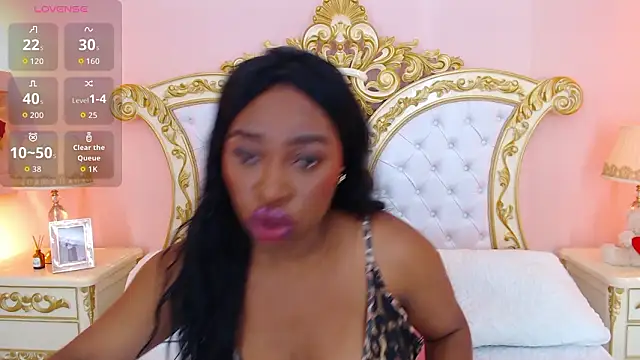 NatashaSilvers online show from March 17, 2026, 12:19 pm