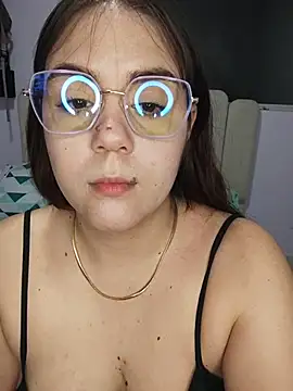 its lauu  online show from February 22, 2026, 3:40 am