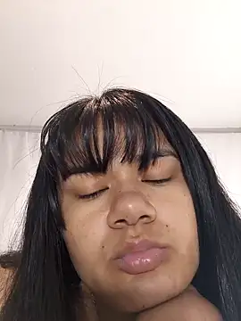 Snapshot of lumi_bellx chatting on April 5, 2026, 6:32 am lumi bellx online show from April 5, 2026, 6:32 am