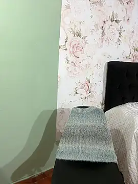 AriBeautiful online show from February 16, 2026, 7:26 am