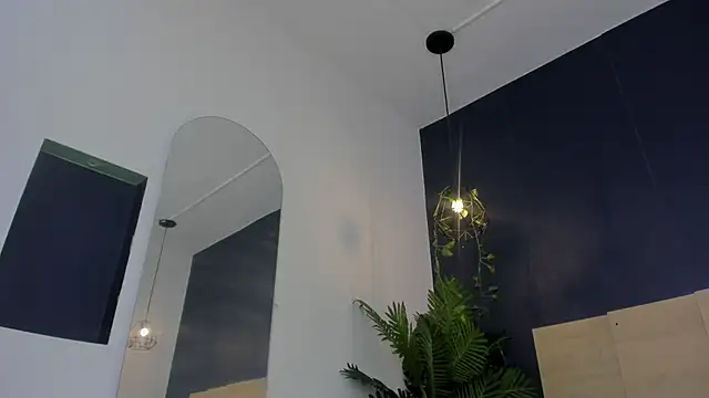 Snapshot of hermione_brown chatting on May 26, 2026, 8:05 pm hermione brown online show from May 26, 2026, 8:05 pm