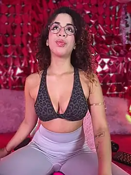 Woo isDaphne online show from February 8, 2026, 11:41 pm