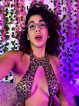 Woo isDaphne online show from February 26, 2026, 12:53 am