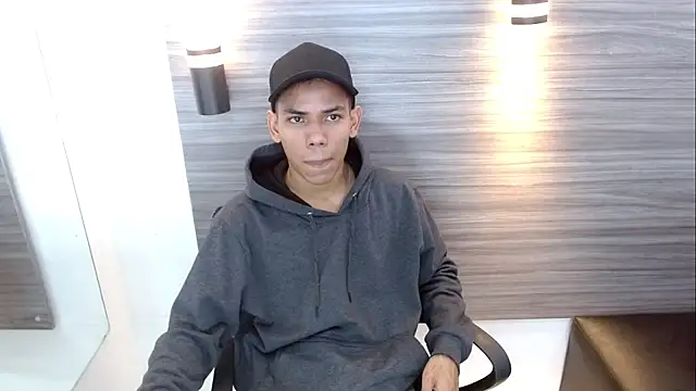 DaviidBuckx  online show from April 24, 2026, 2:14 am