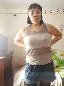 Snapshot of ViolaStar75 chatting on March 1, 2026, 9:00 am ViolaStar75 online show from March 1, 2026, 9:00 am