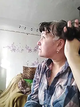 Snapshot of ViolaStar75 chatting on March 10, 2026, 5:45 am ViolaStar75 online show from March 10, 2026, 5:45 am