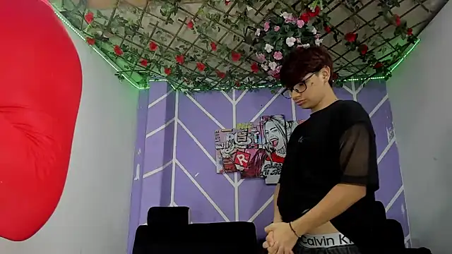 Lizeth hot2002 online show from March 7, 2026, 1:24 am