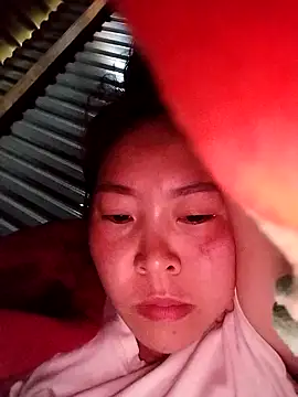 Yiyoongg online show from February 20, 2026, 11:38 pm