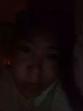 Yiyoongg online show from June 18, 2026, 11:42 pm