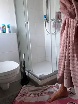 ondlaniej online show from April 17, 2026, 12:19 pm