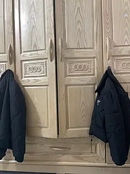 huyenzz online show from March 1, 2026, 5:09 am