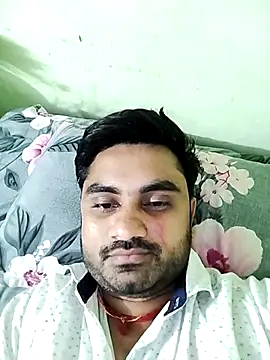 Snapshot of loyalboy_0052 chatting on April 18, 2026, 7:07 pm loyalboy 0052 online show from April 18, 2026, 7:07 pm