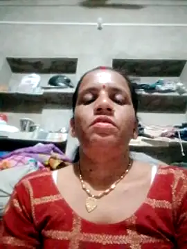 Snapshot of Anitarakkoli chatting on May 19, 2026, 4:13 pm Anitarakkoli online show from May 19, 2026, 4:13 pm
