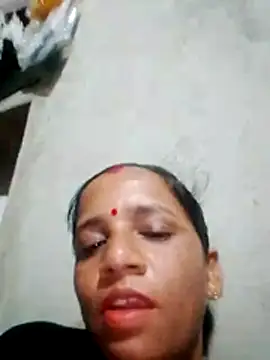 Snapshot of Anitarakkoli chatting on May 23, 2026, 10:03 pm Anitarakkoli online show from May 23, 2026, 10:03 pm