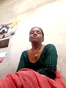 Snapshot of Anitarakkoli chatting on May 24, 2026, 10:09 am Anitarakkoli online show from May 24, 2026, 10:09 am