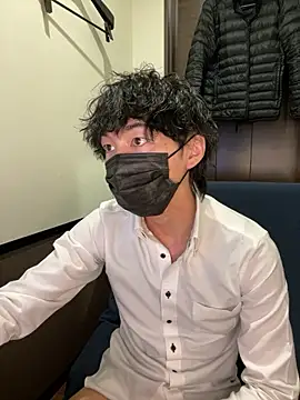 --ha-ru-- online show from March 5, 2026, 10:22 am