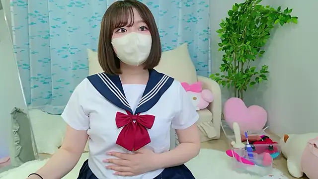 Saki chanF online show from May 26, 2026, 6:42 am