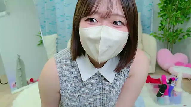 Saki chanF online show from May 29, 2026, 5:27 am