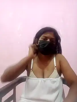 Snapshot of Malee_S chatting on May 6, 2026, 4:12 pm Malee S online show from May 6, 2026, 4:12 pm