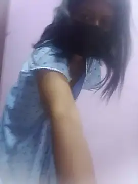 Snapshot of Malee_S chatting on June 15, 2026, 4:47 am Malee S online show from June 15, 2026, 4:47 am