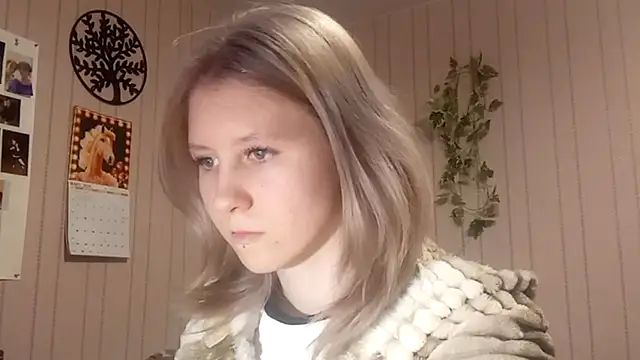 RunawayBr1de online show from March 4, 2026, 3:29 pm