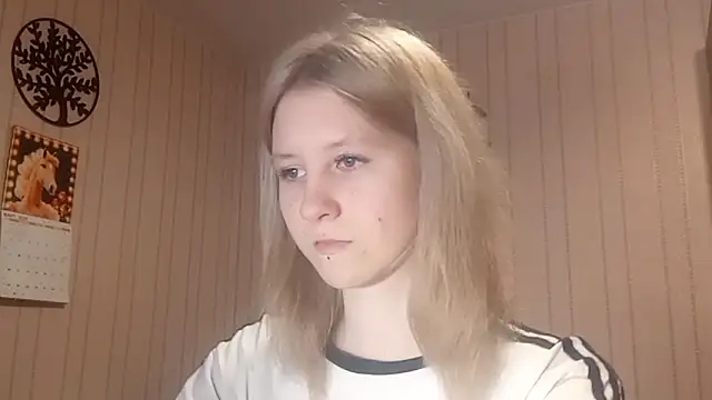 RunawayBr1de online show from March 9, 2026, 3:05 pm