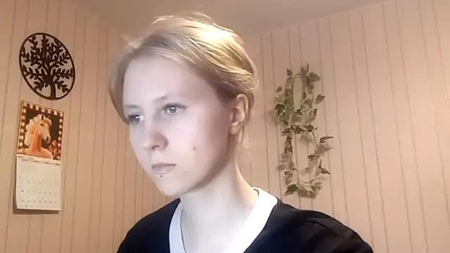 RunawayBr1de online show from March 10, 2026, 3:06 pm