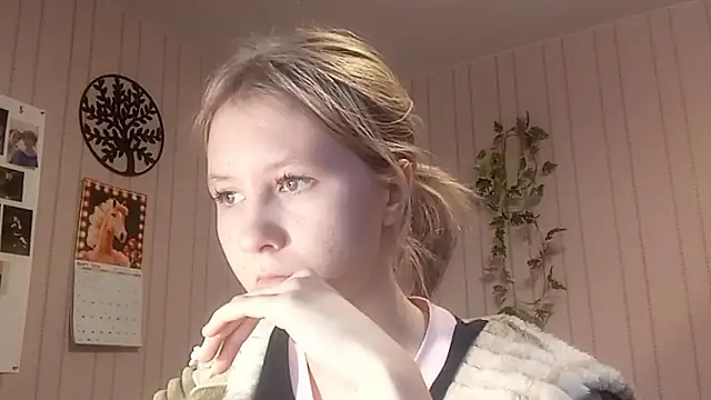 RunawayBr1de online show from March 11, 2026, 3:07 pm