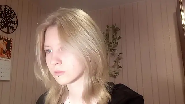 RunawayBr1de online show from March 12, 2026, 3:51 pm