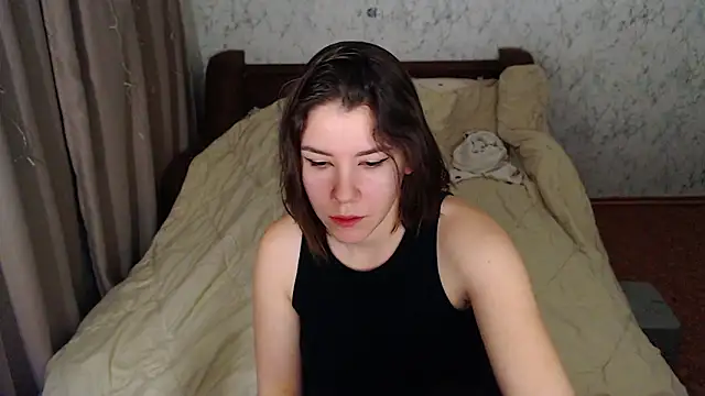 Snapshot of AdelMauds chatting on February 13, 2026, 2:57 pm AdelMauds online show from February 13, 2026, 2:57 pm