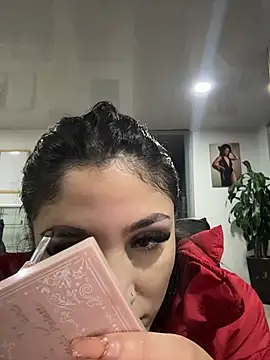 Snapshot of babyy_nicols_m chatting on July 15, 2026, 1:44 am babyy nicols m online show from July 15, 2026, 1:44 am