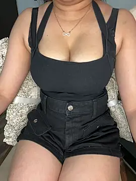 DIYA-STRIP online show from March 17, 2026, 6:33 pm