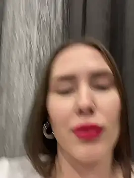 Arielle Vade online show from April 28, 2026, 6:07 am