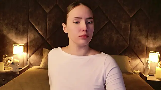 Arielle Vade online show from May 2, 2026, 5:12 am