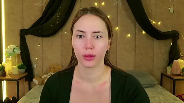 Snapshot of Arielle_Vade chatting on June 11, 2026, 5:16 am Arielle Vade online show from June 11, 2026, 5:16 am