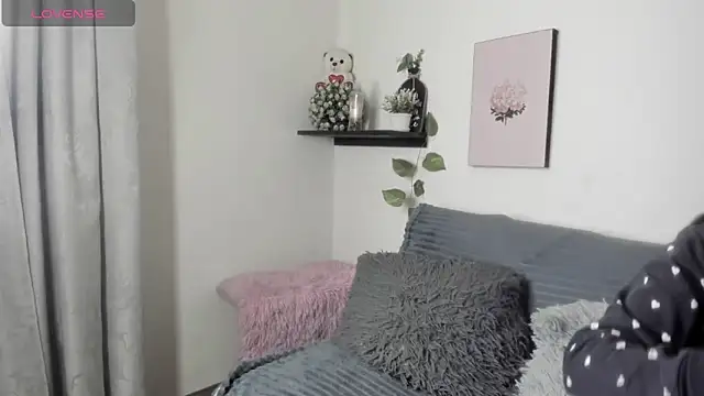 Alexaalove 1 online show from March 6, 2026, 12:45 pm