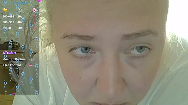 Snapshot of CurvyWild_Lady30 chatting on May 17, 2026, 10:44 am CurvyWild Lady30 online show from May 17, 2026, 10:44 am