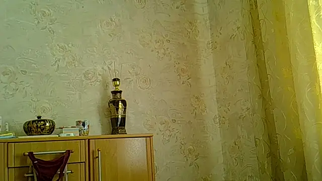 Snapshot of CurvyWild_Lady30 chatting on June 29, 2026, 10:59 am CurvyWild Lady30 online show from June 29, 2026, 10:59 am