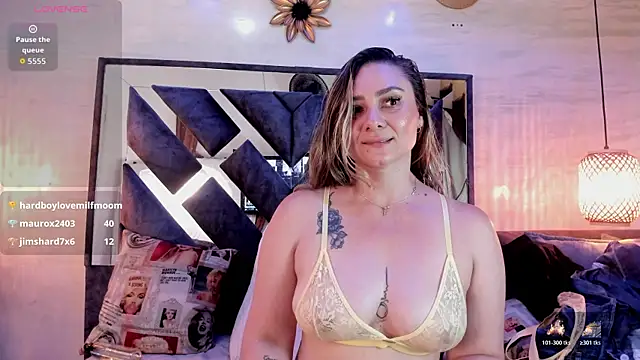 Snapshot of annie_vega17_ chatting on June 6, 2026, 12:05 am annie vega17 online show from June 6, 2026, 12:05 am
