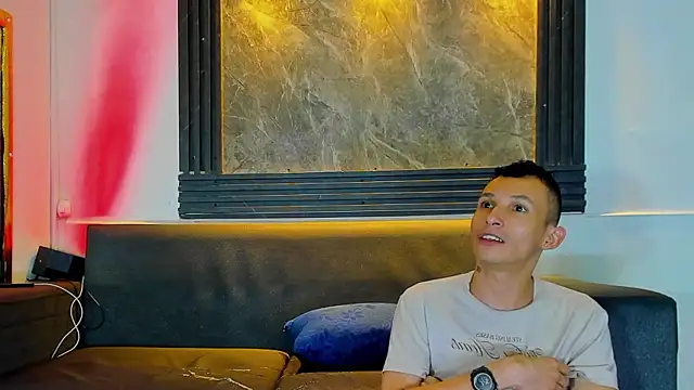 Isaak 26 online show from February 28, 2026, 8:21 pm