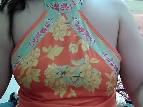 Snapshot of Sexybabe42 chatting on May 17, 2026, 9:22 pm Sexybabe42 online show from May 17, 2026, 9:22 pm