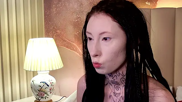 roxy morrison x online show from June 28, 2026, 3:34 am