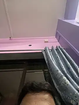 hassuniii online show from February 26, 2026, 8:41 pm